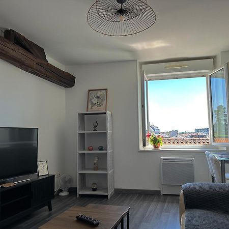 Appartement Cosy En Centre Ville Cholet Extérieur photo